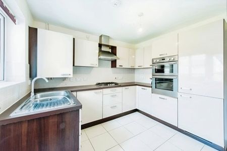 Heathland Way, Mildenhall - Photo 3