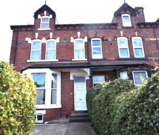 6 bedroom House in Cardigan Road, Leeds - Photo 5