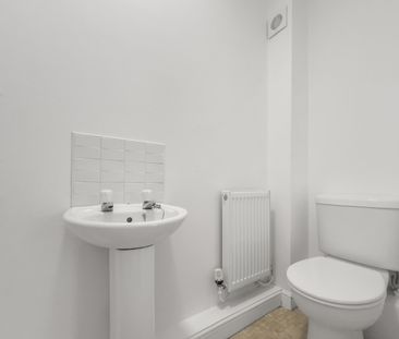 Delph Drive, Burscough - Photo 2