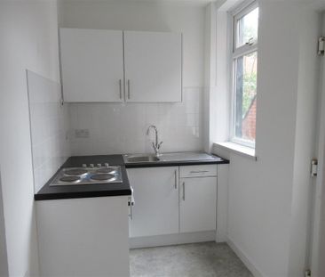 2 bedroom house to rent - Photo 3