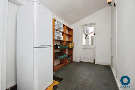 1 bedroom maisonette to rent - Photo 2