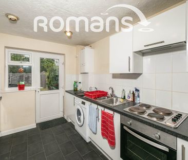 Sycamore Close, Woodley, Reading, RG5 - Photo 3