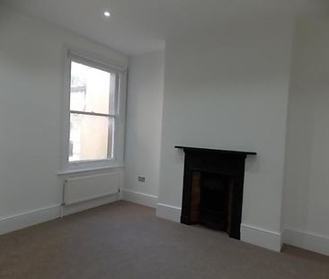 3 bedroom flat to rent - Photo 2