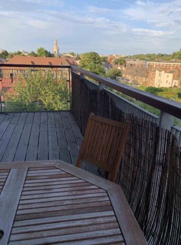 Room in a Shared Flat, Tarves Way, SE10 - Photo 5