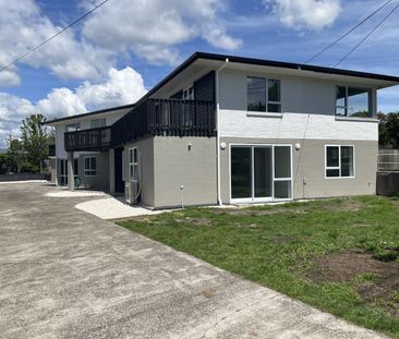 Female Boarding House - Room & Shared Spaces - Springfield - Photo 2