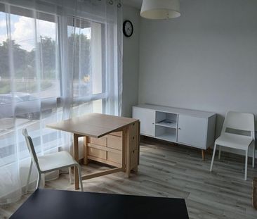 Location Appartement 1 pièce 22m² ROSIERES PRES TROYES 10430 - Photo 3