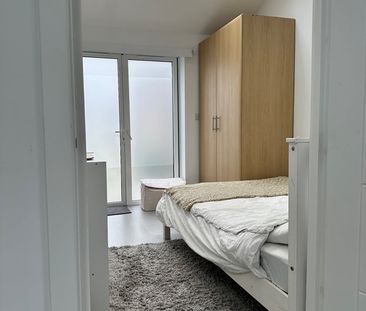 1 Bed Bungalow, Roxeth Green Avenue, HA2 - Photo 5