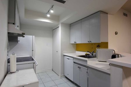 For Lease - 1001 Bay Street Unit# 2012, Toronto, Ontario - Photo 5
