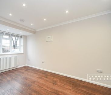 4 bedroom semi-detached house to rent - Photo 6