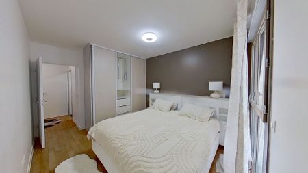 Location Appartement 3 pièces 76m² - Photo 4