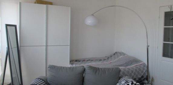 Location Appartement 1 Pièce 27 m² - Meublé - Photo 2