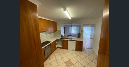 11 Teal Street, Slade Point 4740 - Photo 5