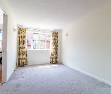 1 bedroom flat to rent, Available unfurnished now - Photo 2