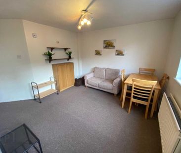 104 Bradbury Court, Belfast, BT9 7JL - Photo 2