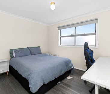 Stunning 3-Bedroom Home in Epping - Photo 3