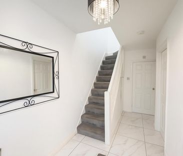 4 bedroom House To Let - Photo 2