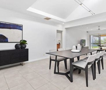 Elevated riverside living - Photo 2