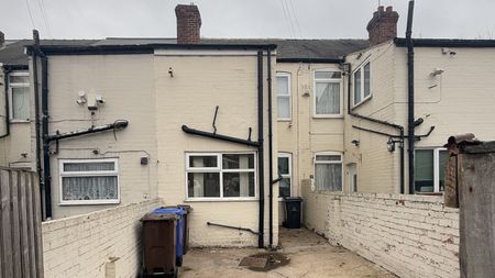 Dearne View, Rotherham, Goldthorpe - Photo 3