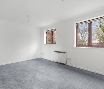 Dormer Close, The Willows, Aylesbury - Photo 1