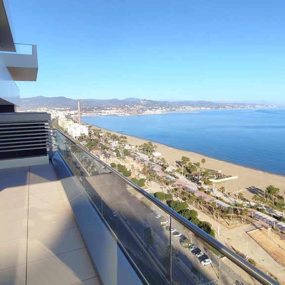 4 room luxury Flat for rent in Málaga, Andalusia - Photo 1