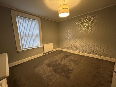 Nowell Place, Harehills, LS9 - Leeds - Photo 3