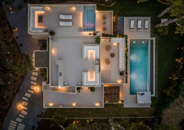 Luxury Villa for rent in Marbella Del Este, Spain