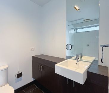 Melbourne CBD - Photo 2