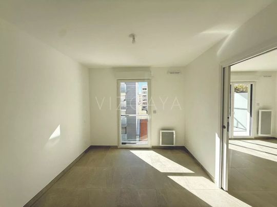 Location Appartement 2 pièces NICE 06300 - Photo 1