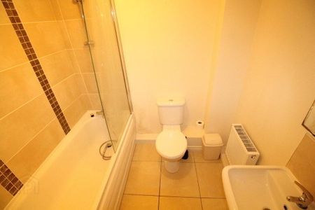 Apartment 40 Titanic Walk, Ballymacarrett Road, Belfast, BT4 1BT - Photo 3