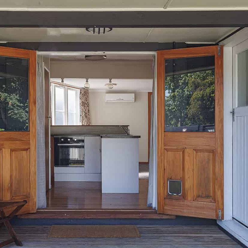 Move‑In Ready! Refreshed 2 Bedroom in Clive - Photo 1