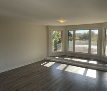 For Lease - 124 Squire Drive Unit# A, Ajax, Ontario - Photo 1