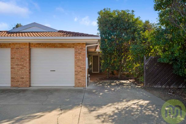 Charming 3-Bedroom Townhouse in a Serene Cul-de-Sac - Photo 1