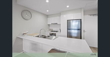 Furnished, Stylish & Super Convenient - Your Albion Lifestyle Awaits - Photo 5