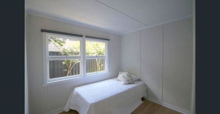 Beachside Living 3 Bedroom Flat – 300m from the Sand at Woorim - Photo 3