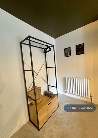 2 bedroom semi-detached house to rent - Photo 2