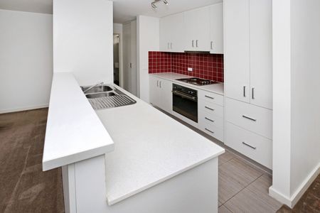 11/225 Buckley Street, Essendon VIC 3040 - Apartment For Rent | Domain - Photo 2