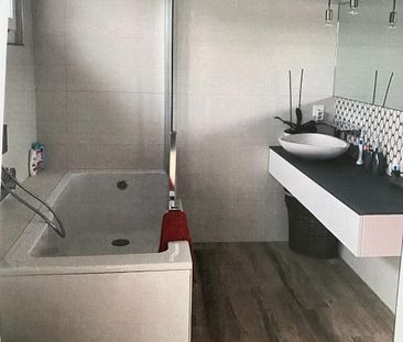 Modern 3-room apartment with large terrace in Neuenegg - Foto 5