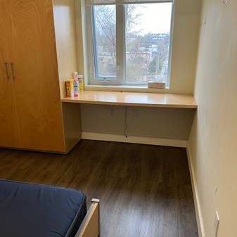 1 bedroom with bathroom available. Summer April 27-may 1 - Photo 1