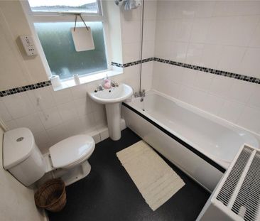 1 bedroom detached house to rent - Photo 3