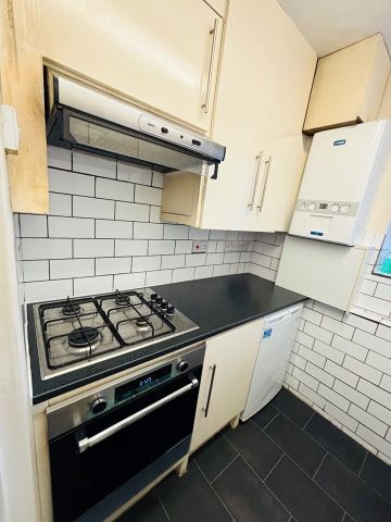 Room in a Shared Flat, Allerton House, N1 - Photo 3