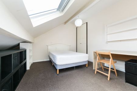 Burley Road, Burley, Leeds - Photo 2