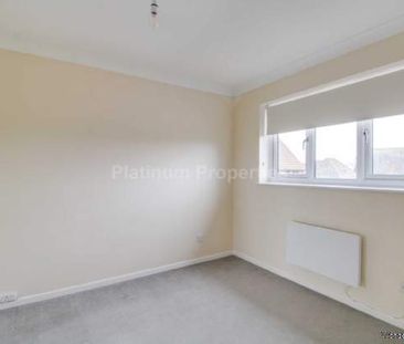 2 bedroom property to rent in Ely - Photo 2