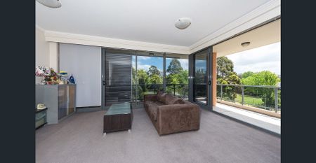 North West Facing 2 Bedroom Apartment - Photo 2