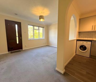 Guernsey Close, Guildford, Surrey, GU4 - Photo 5