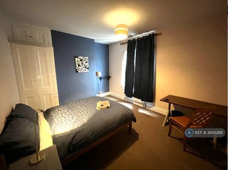 1 bedroom in a house share to rent - Photo 5