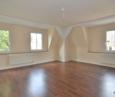 Schöne, helle 4 Zimmer Wohnung im 2. OG - Bad mit Fenster- Einbaukü... - Photo 2