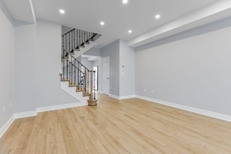 For Lease - 42 Beehive Lane, Markham, Ontario - Photo 2