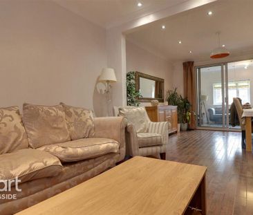 3 bedroom terraced house to rent - Photo 5