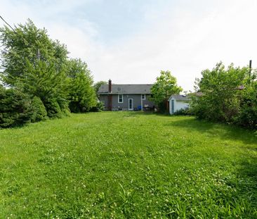 For Lease - 52 Broderick Avenue, Thorold, Ontario - Photo 2