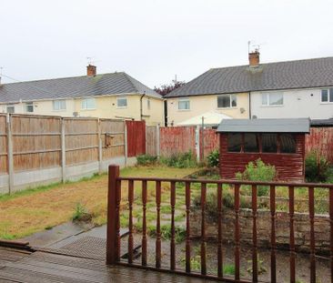 3 bedroom semi-detached house to rent - Photo 2